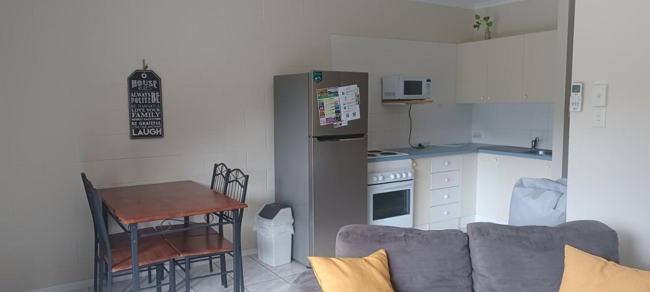 Whitsunday Waterfront Apartments Airlie Beach Buitenkant foto
